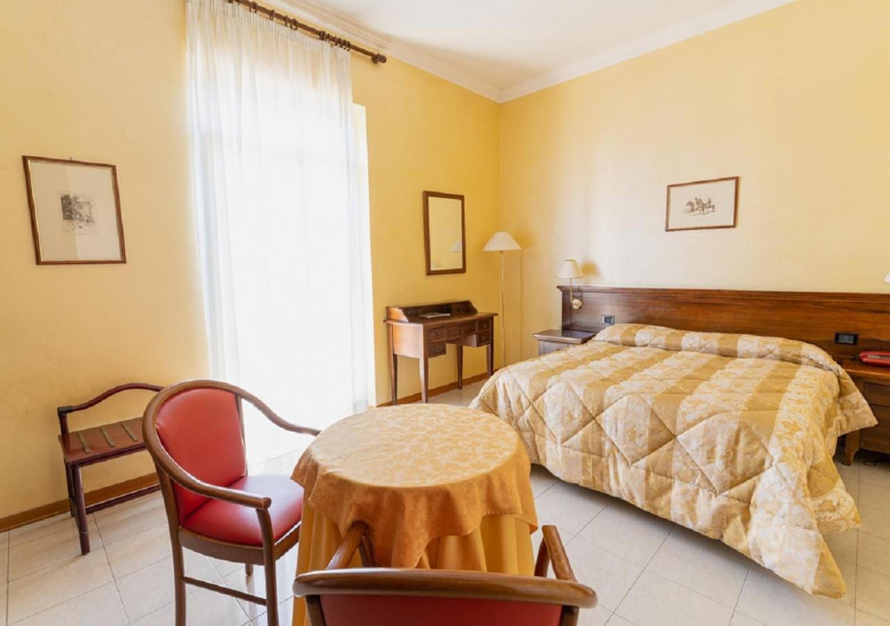Hotel Villa Delle Rose Oristano Extérieur photo