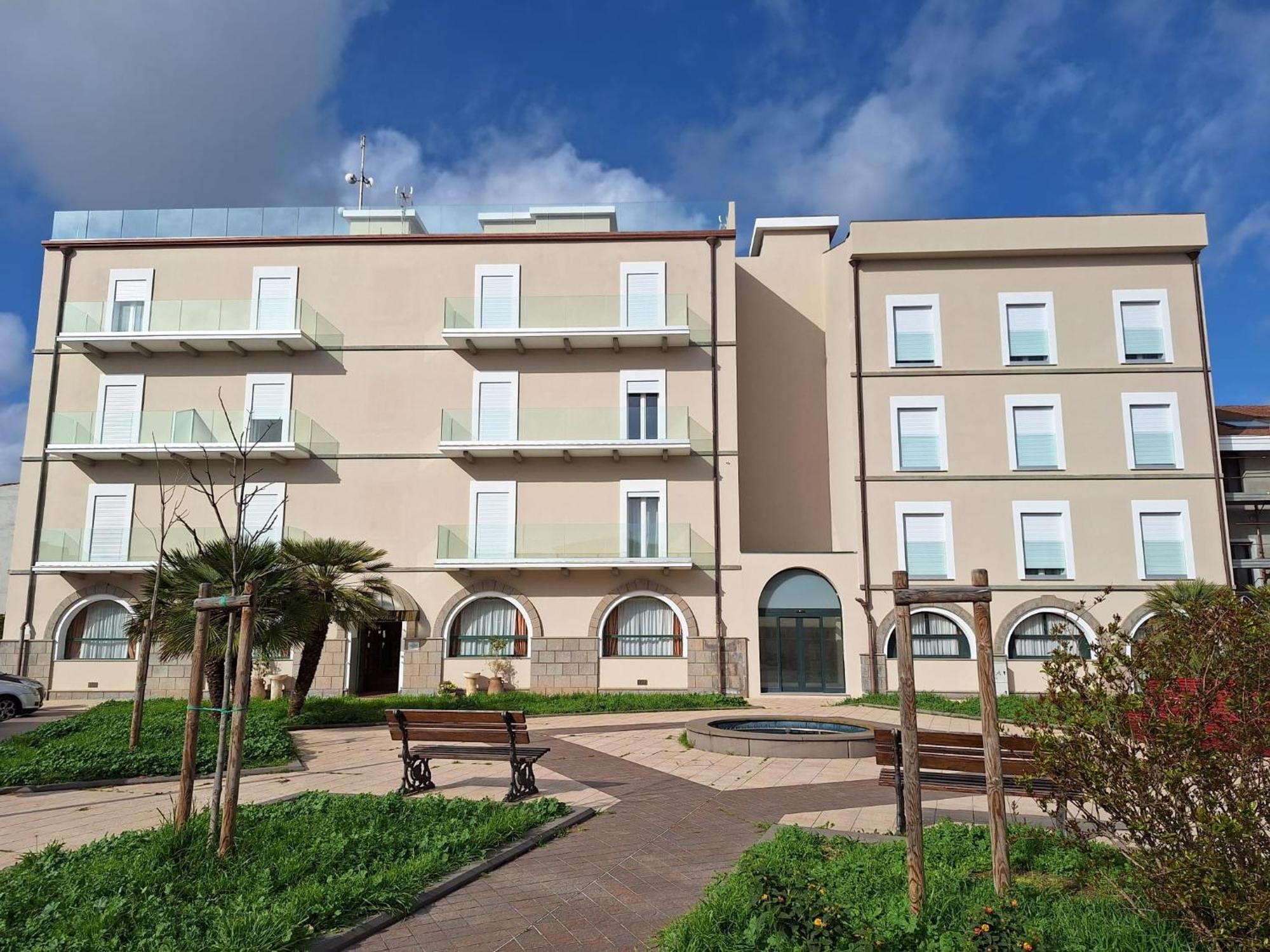 Hotel Villa Delle Rose Oristano Extérieur photo