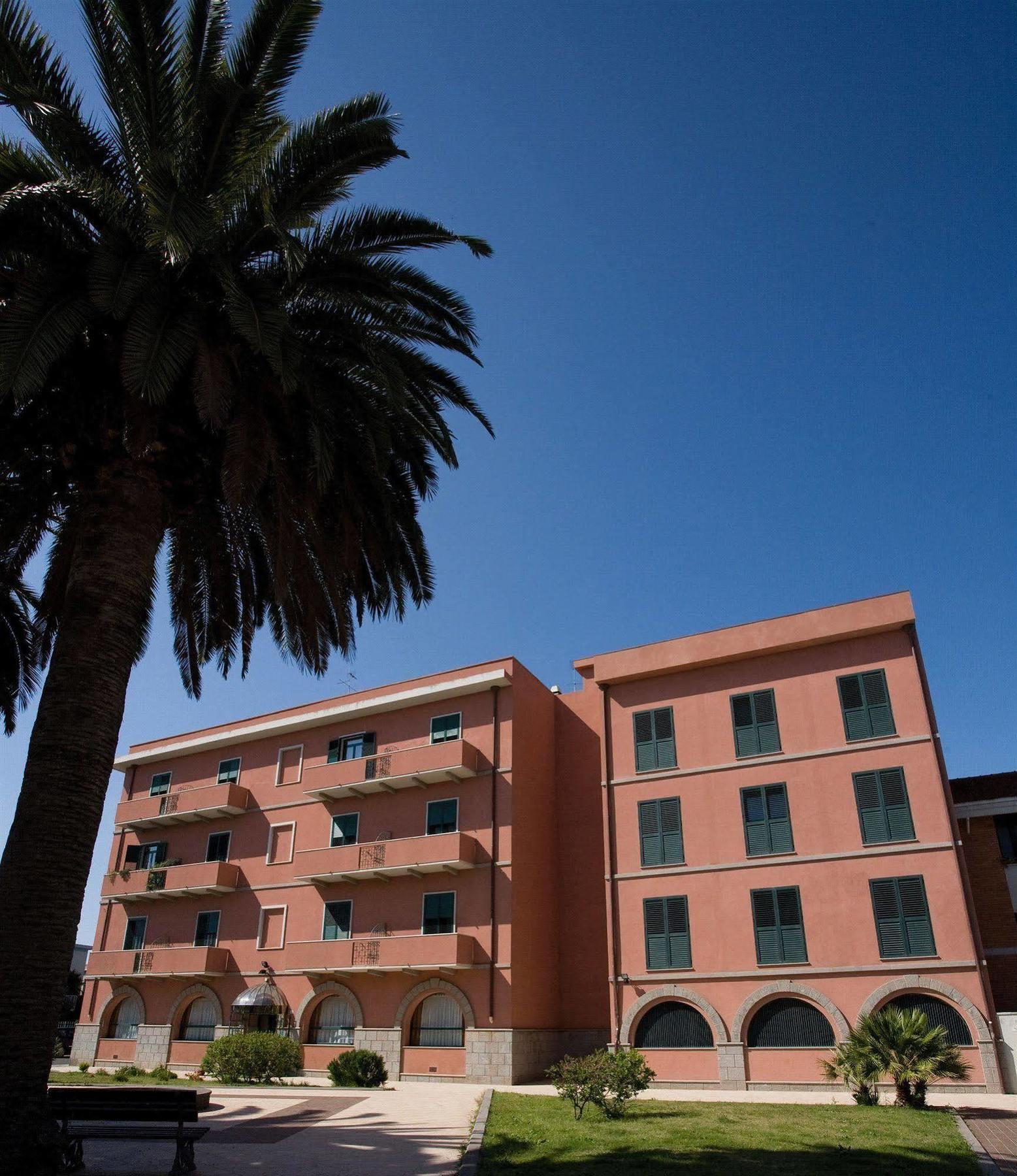 Hotel Villa Delle Rose Oristano Extérieur photo