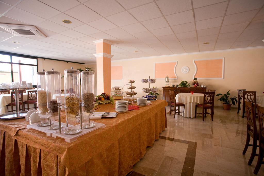 Hotel Villa Delle Rose Oristano Extérieur photo